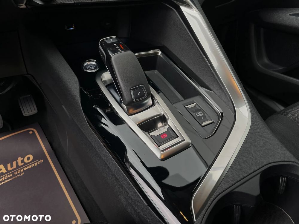 Peugeot 5008 1.5 BlueHDi Road Trip S&S EAT8 - 33