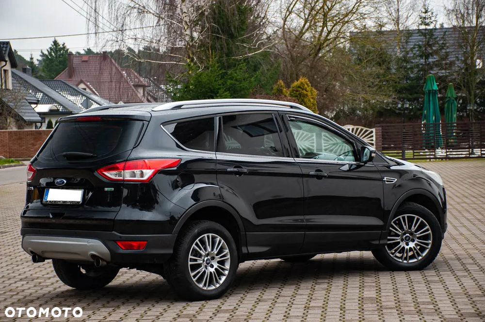 Ford Kuga 1.6 EcoBoost 2x4 Titanium - 19