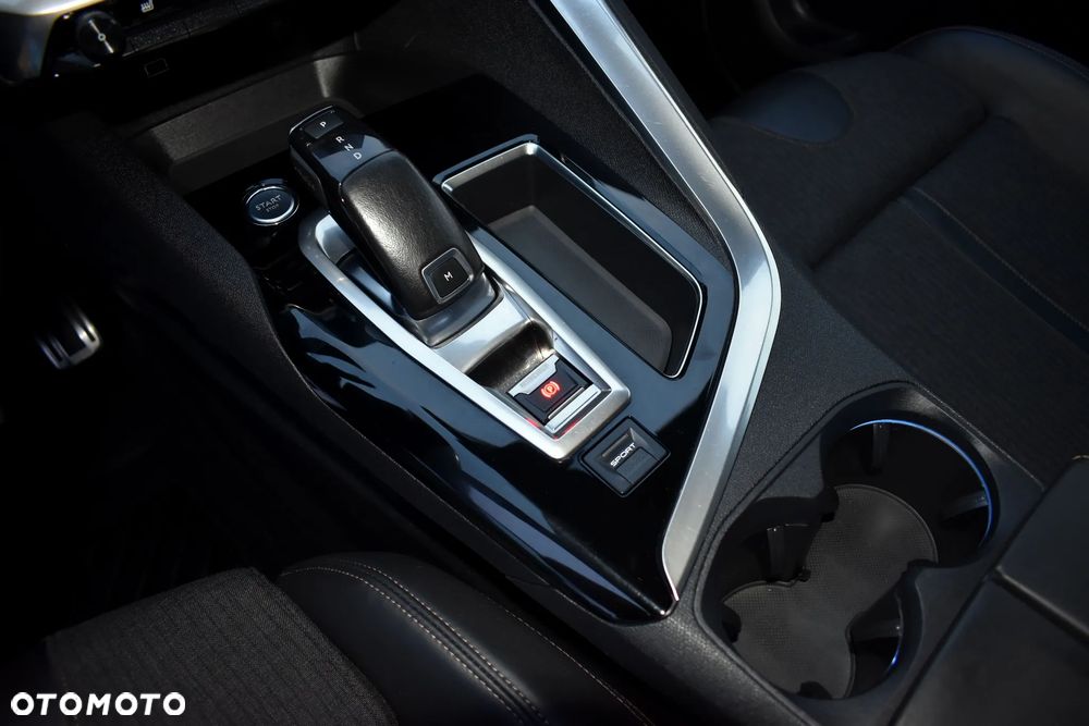 Peugeot 5008 e-HDI FAP 115 EGS6 Stop&Start Allure - 28