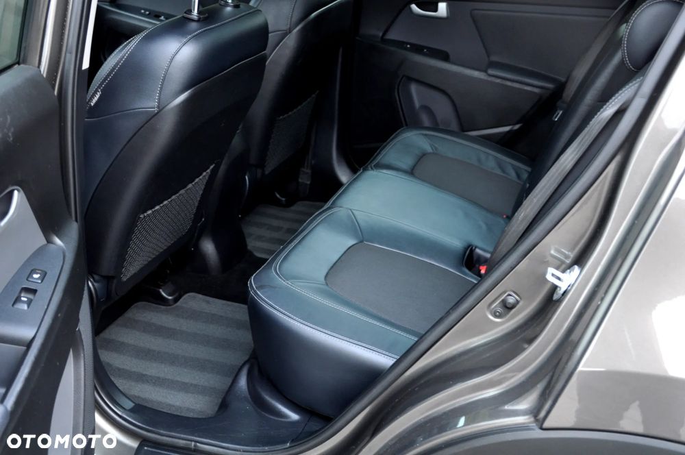 Kia Sportage 1.7 CRDI 2WD Attract - 29