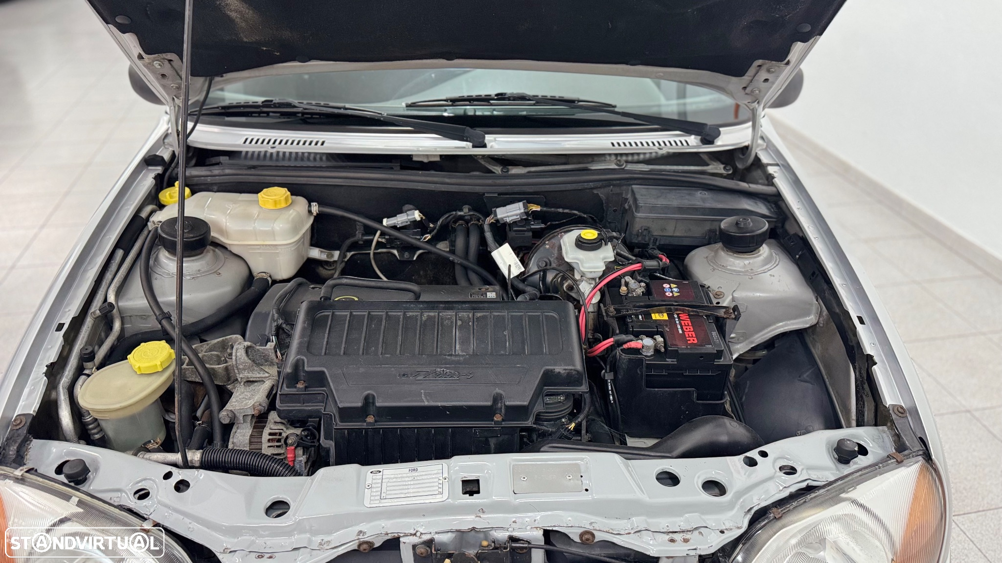 Ford Fiesta 1.25 Ghia - 32
