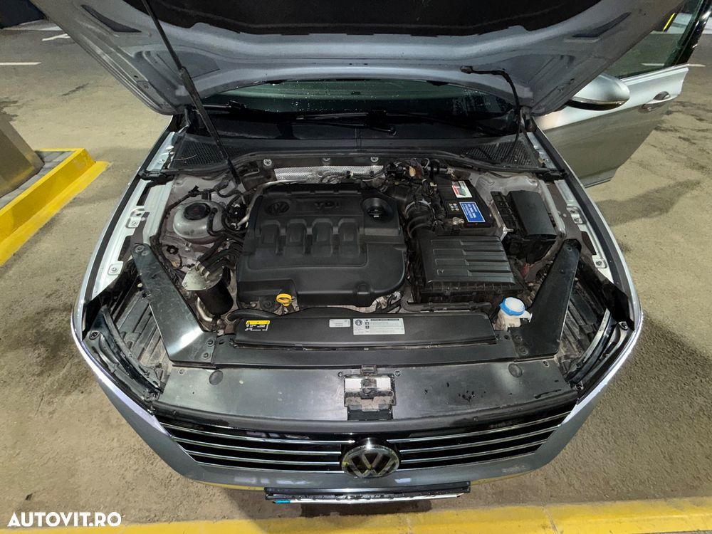 Volkswagen Passat 2.0 TDI DSG Highline - 21