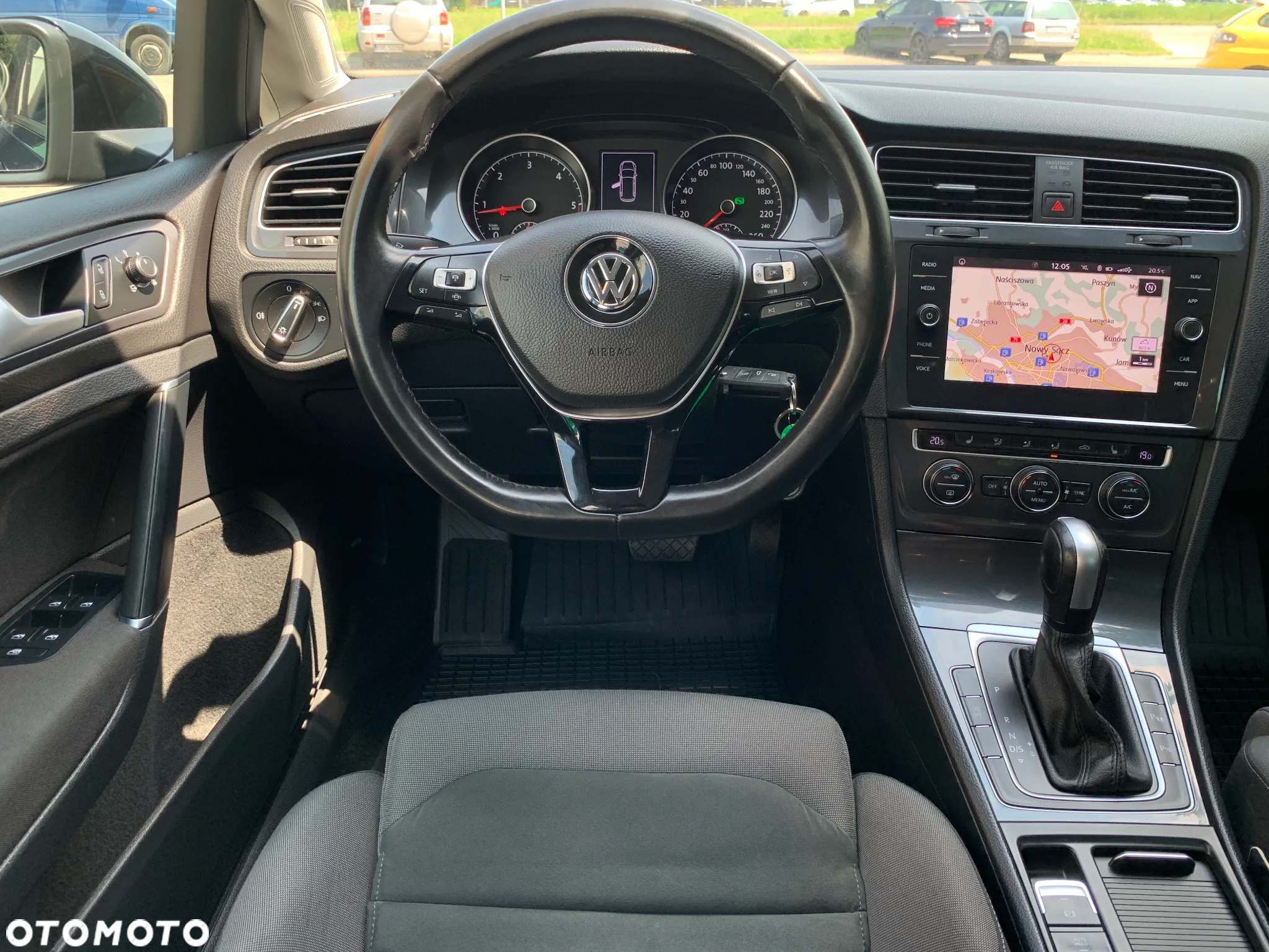 Volkswagen Golf VIII 2.0 TDI R-Line DSG - 15