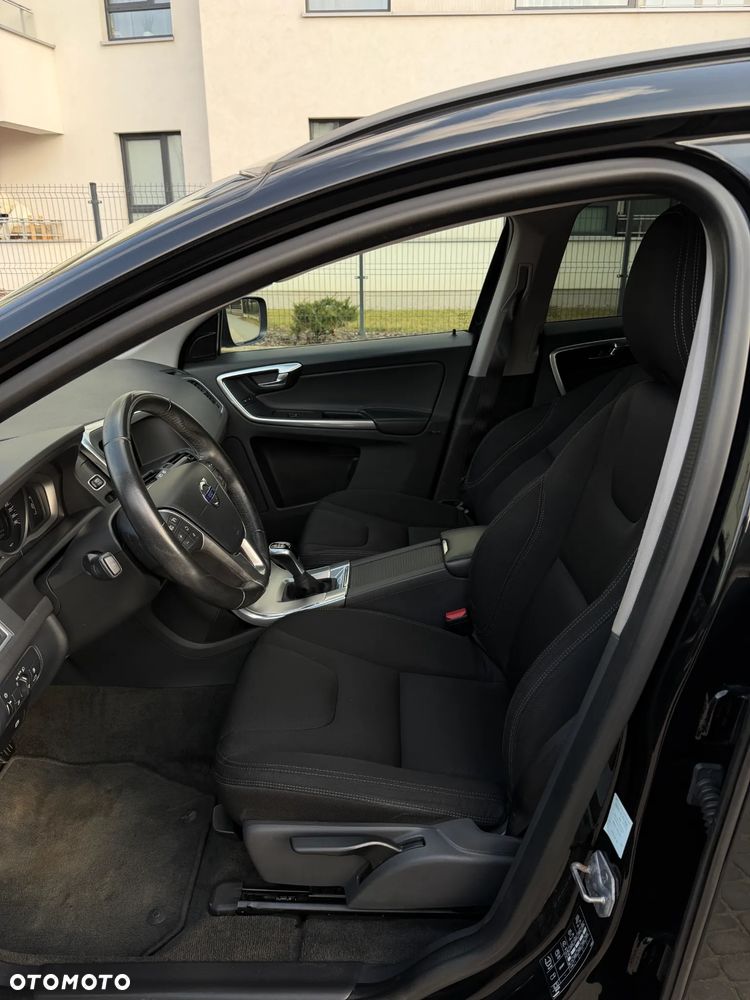 Volvo XC 60 D3 Momentum - 5