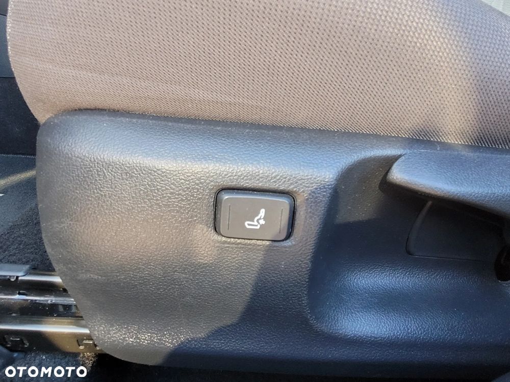 Toyota Corolla 1.5 Comfort - 34