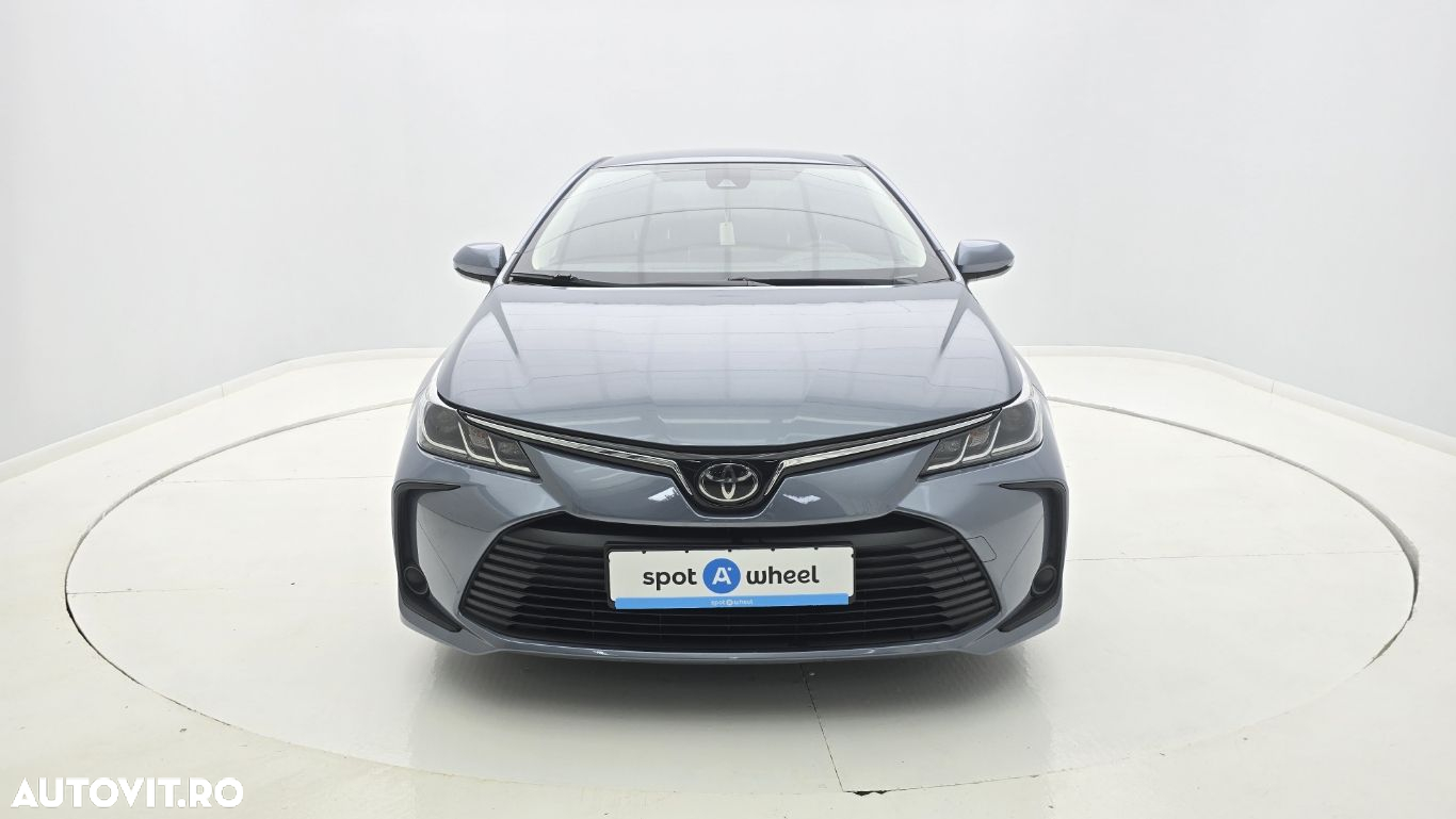 Toyota Corolla - 4