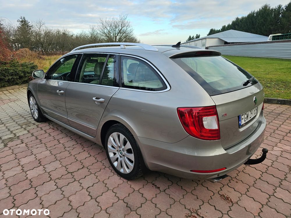 Skoda Superb 2.0 TDI Platinum DSG - 3