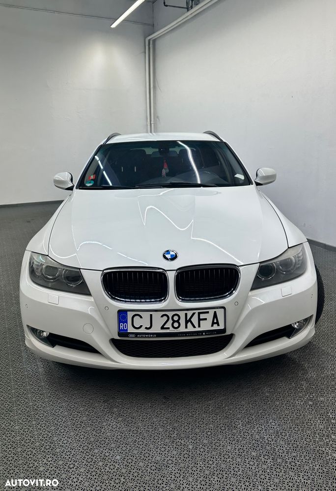 BMW Seria 3 318d DPF Aut. - 1