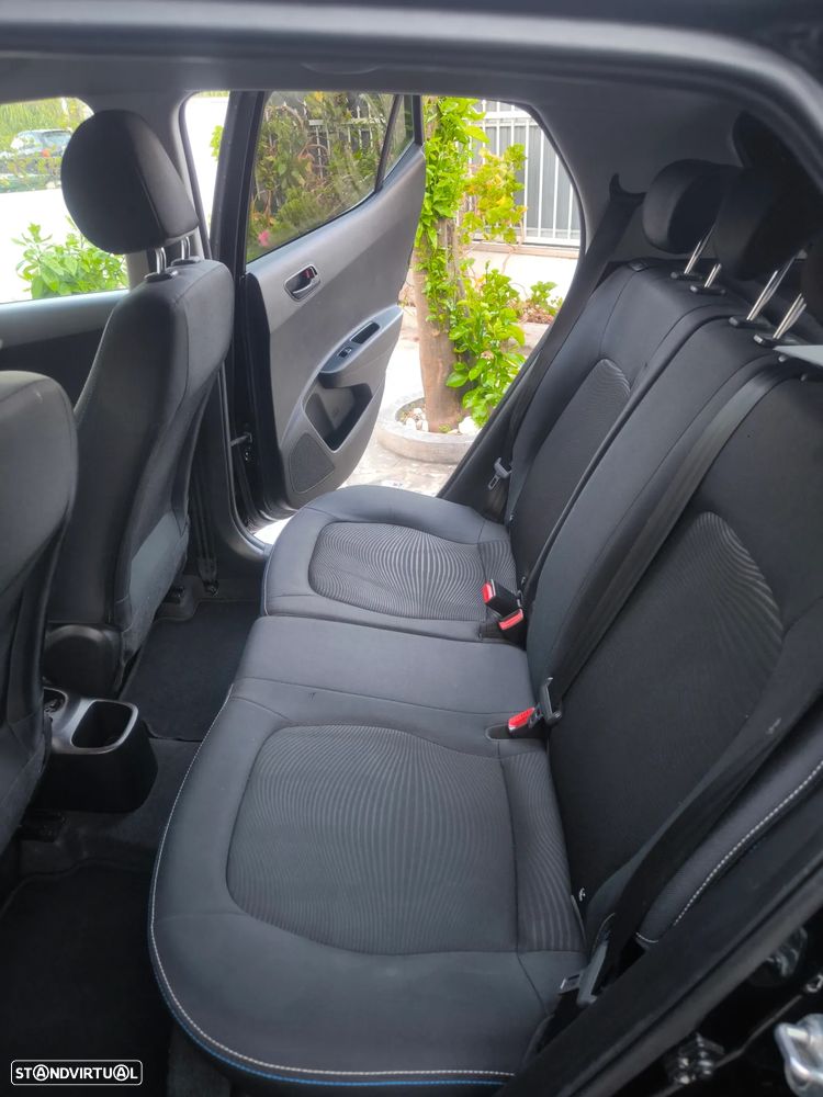 Hyundai i10 1.0 Urban - 13
