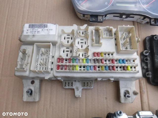 ZESTAW STARTOWY KOMPUTER STACYJKA IMMOBILIZER FORD FOCUS MK2 1.6 TDCI - 14