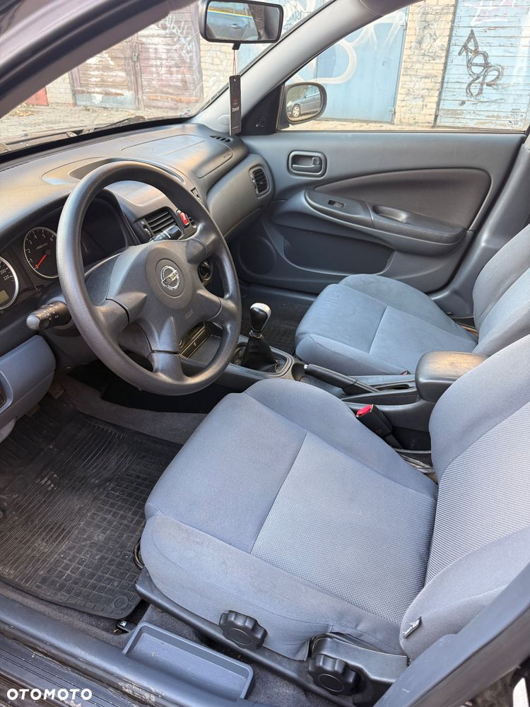 Nissan Almera - 6