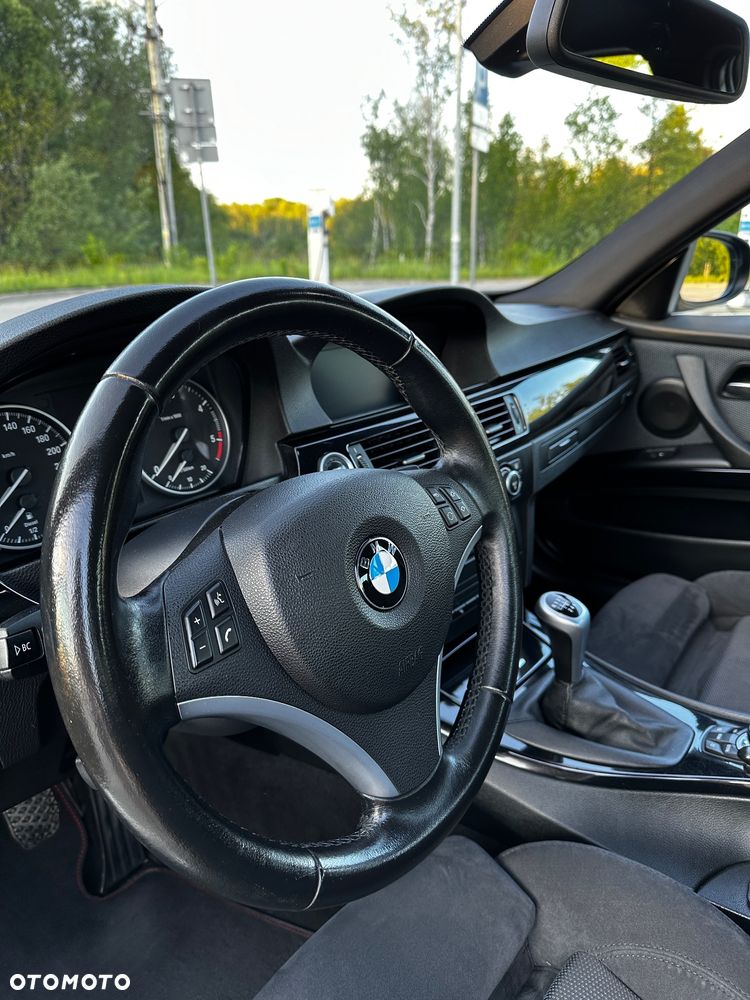 BMW Seria 3 320d DPF - 19