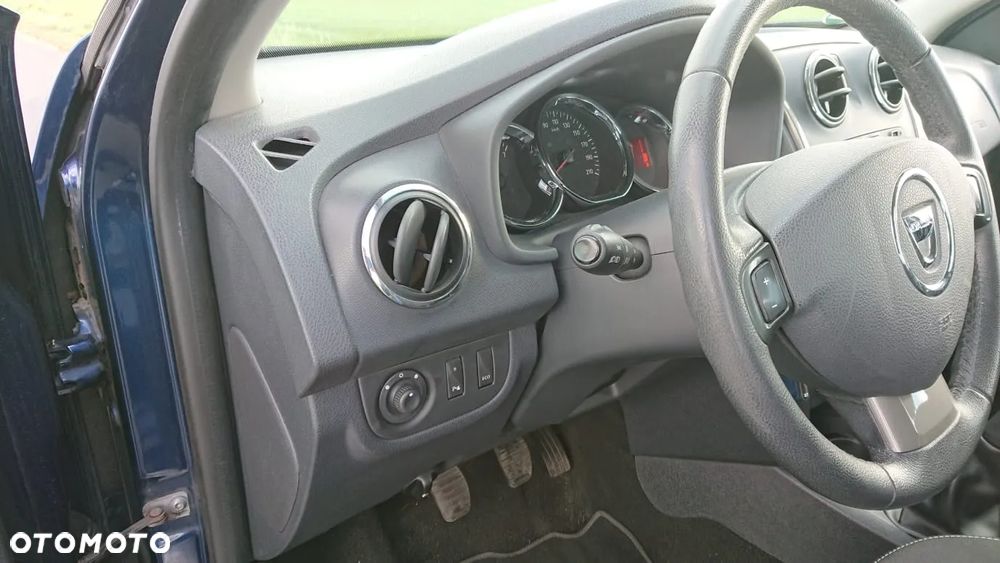 Dacia Sandero dCi 90 Laureate - 7