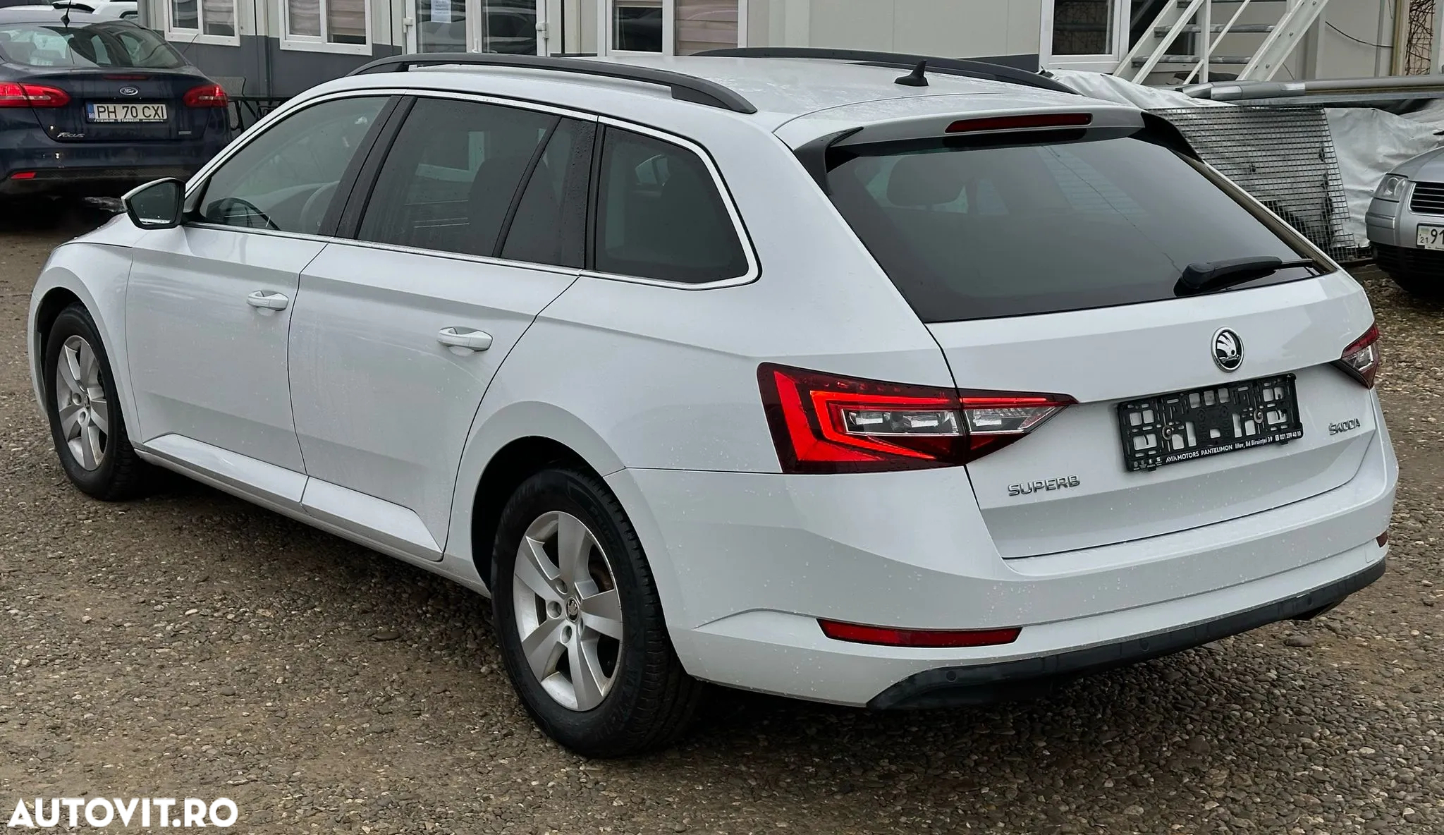 Skoda Superb 1.6 TDI DSG Ambition - 3