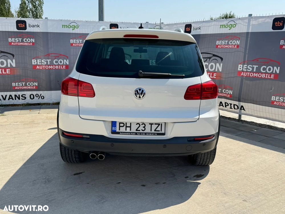 Volkswagen Tiguan 2.0 TDI DPF 4Motion BlueMotion Technology DSG Sport & Style - 16