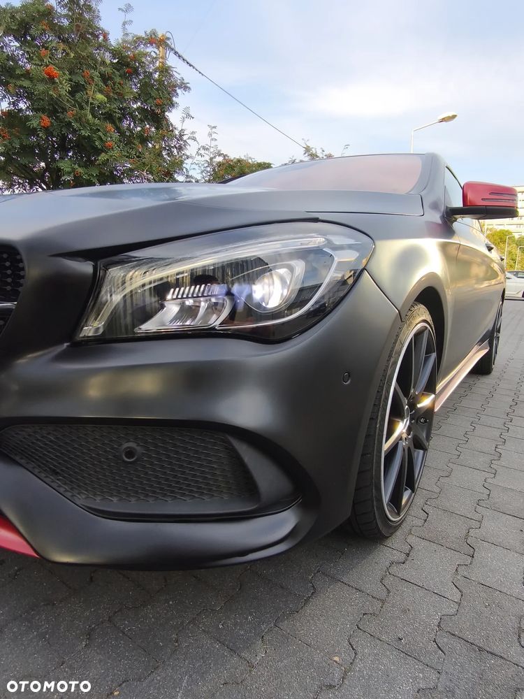 Mercedes-Benz CLA 180 d AMG Line - 16