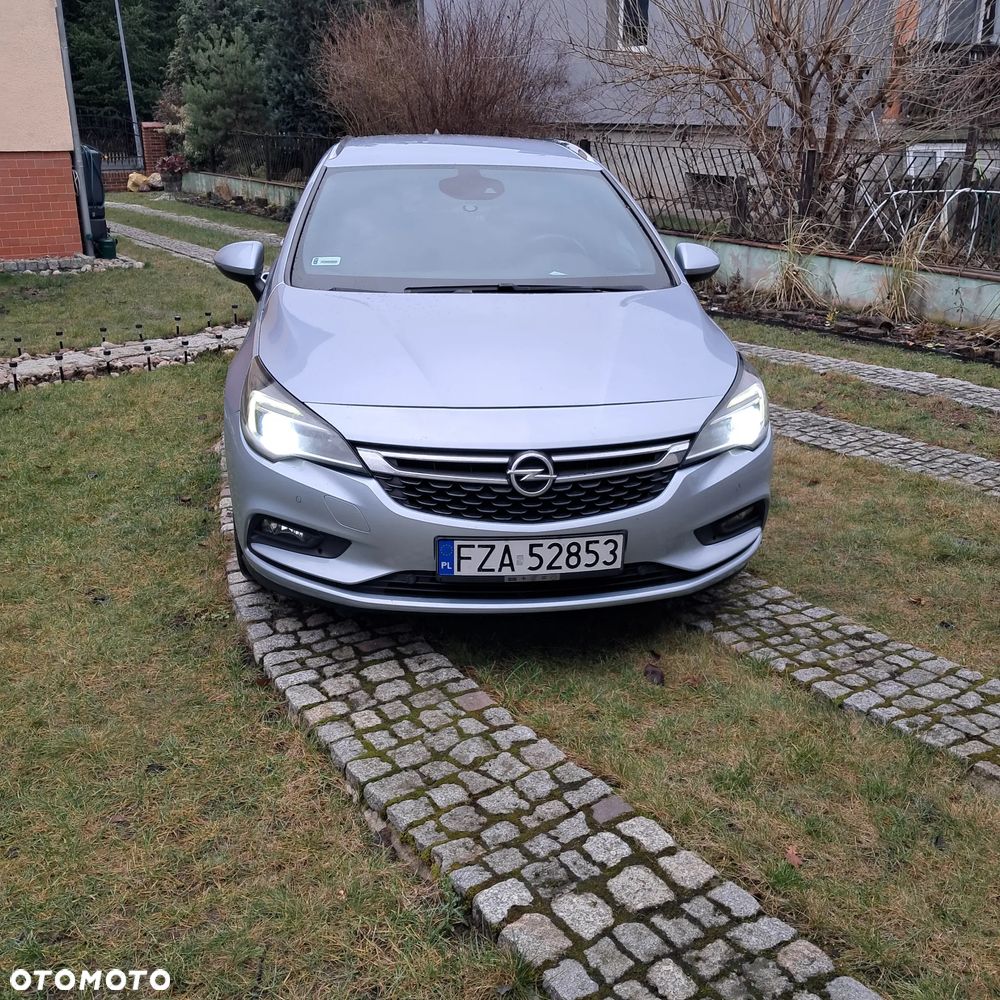 Opel Astra 1.6 D (CDTI) Start/Stop Dynamic - 2
