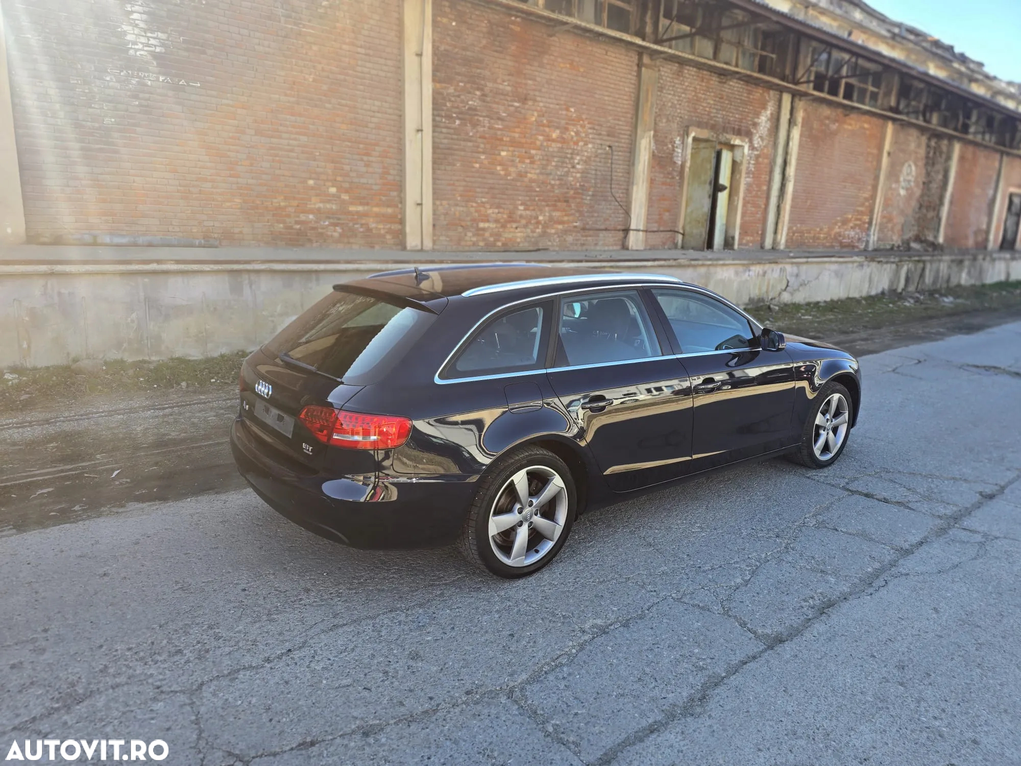 Audi A4 Avant 1.8 TFSI quattro Attraction - 4