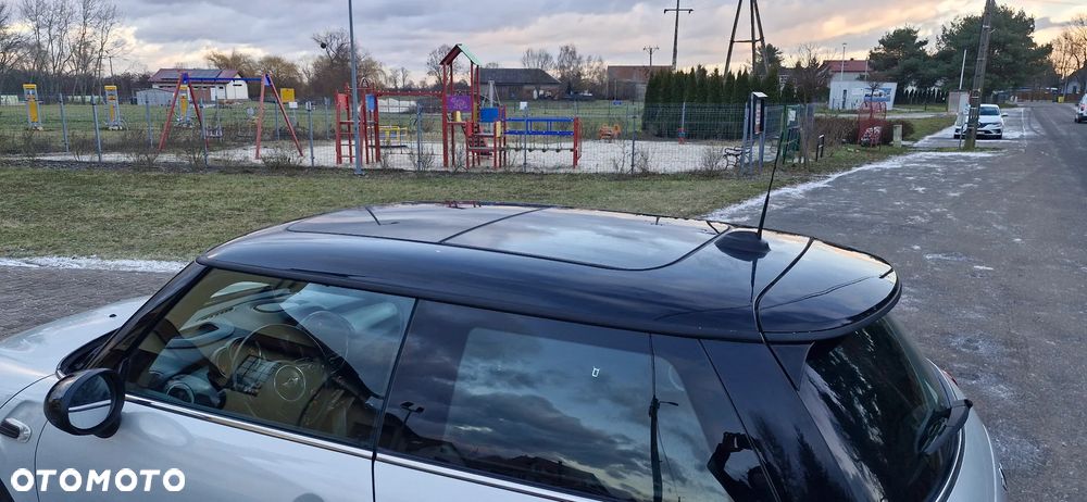 MINI Cooper 60 Years Chili - 13