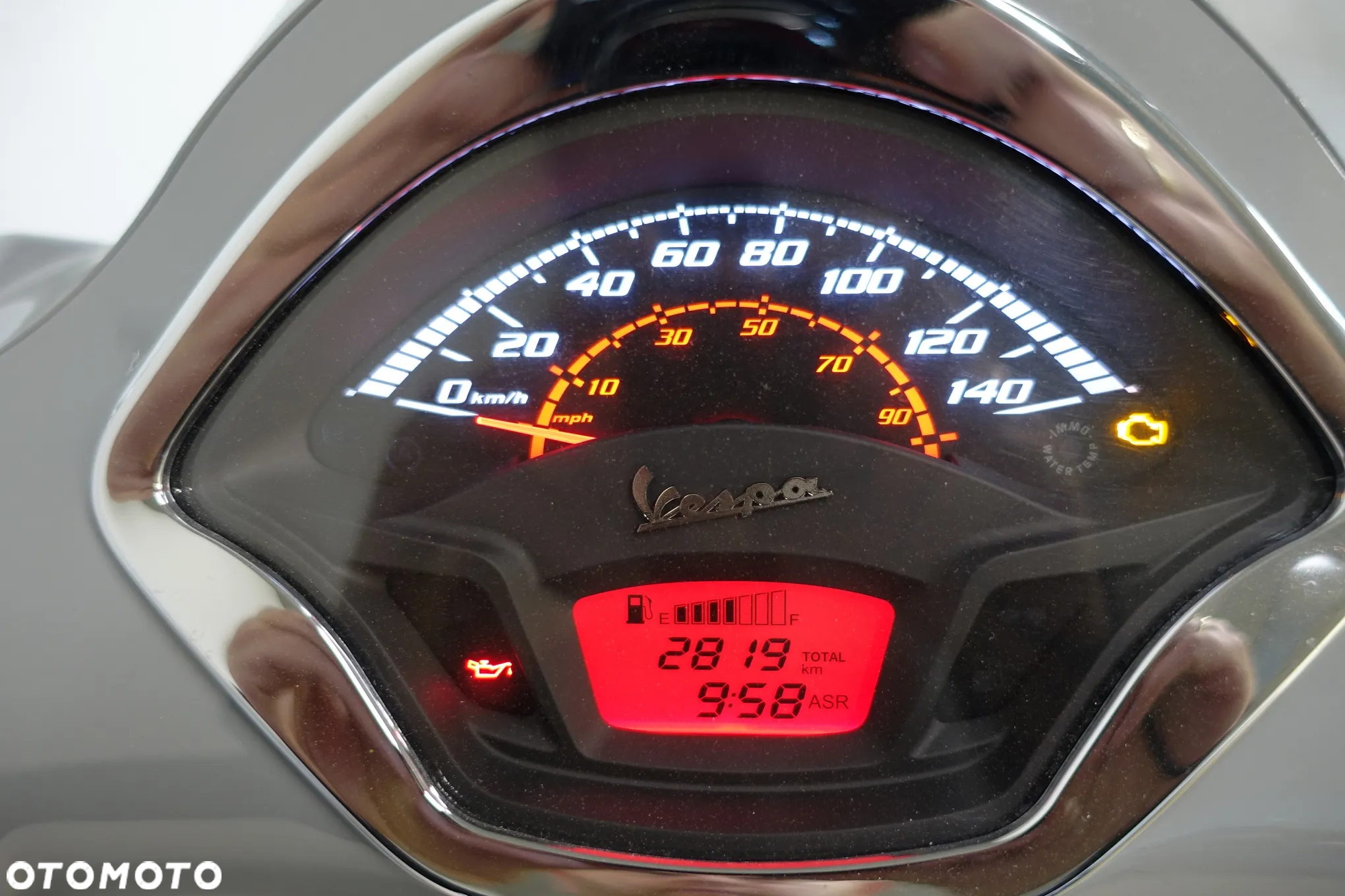 Vespa GTS - 17