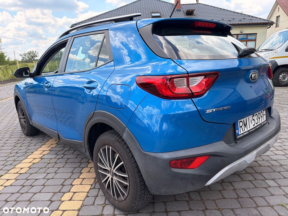 Kia Stonic - 8