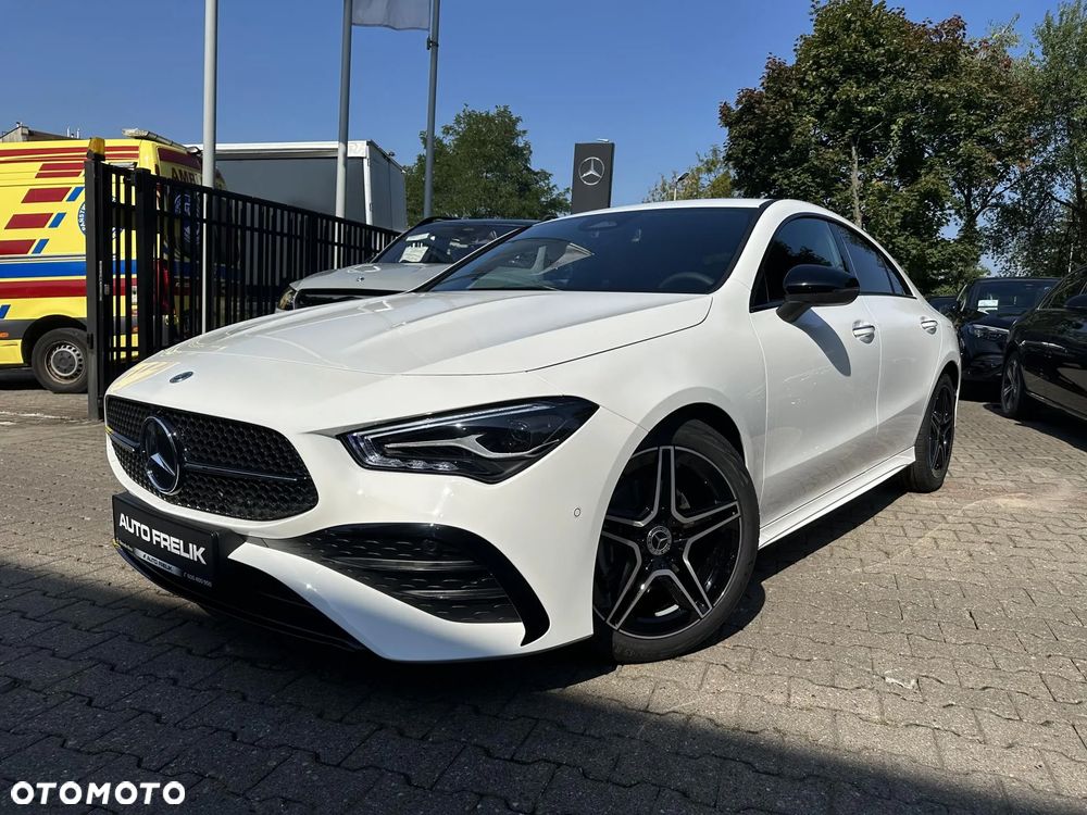 Mercedes-Benz CLA 180 AMG Line 7G-DCT - 2