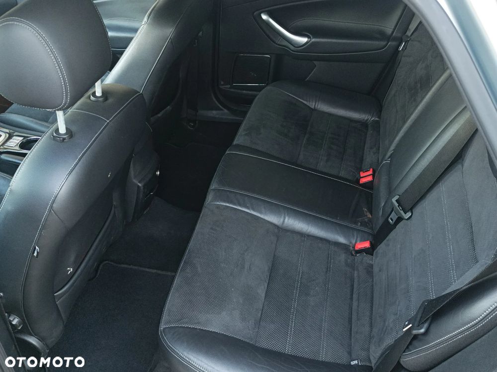 Ford Mondeo 2.0 TDCi Titanium - 18