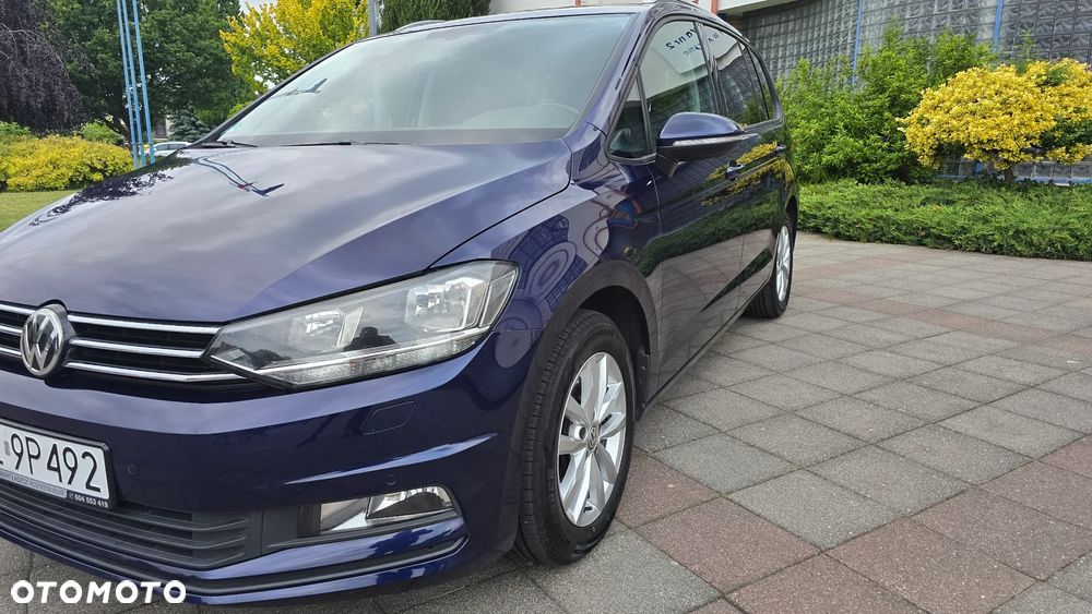 Volkswagen Touran - 19