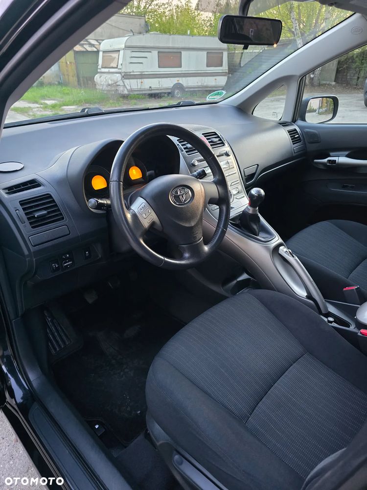 Toyota Auris 1.4 VVT-i Sol - 11