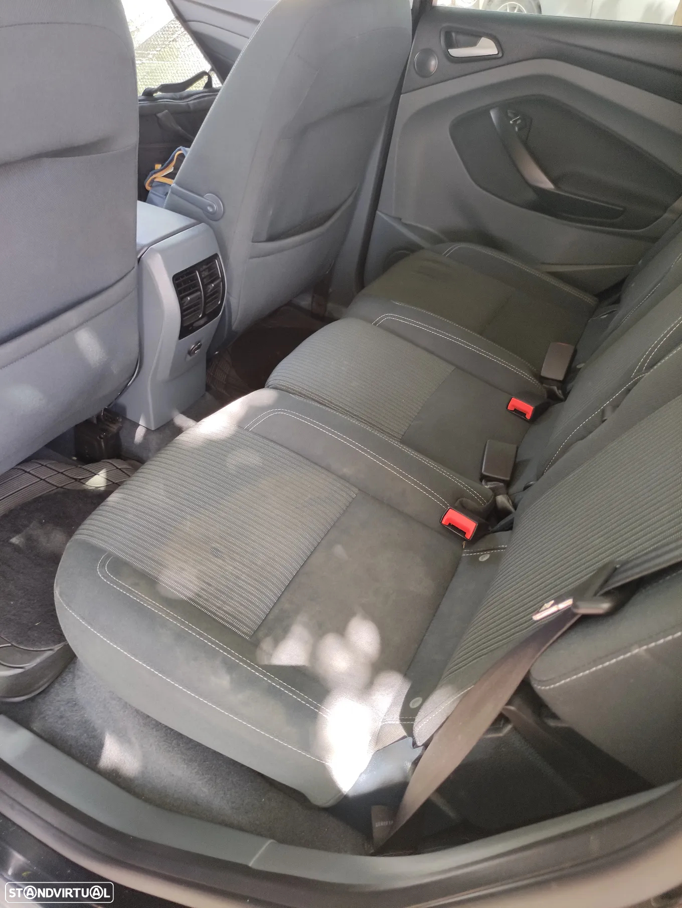Ford C-Max 1.6 TDCi Titanium - 9