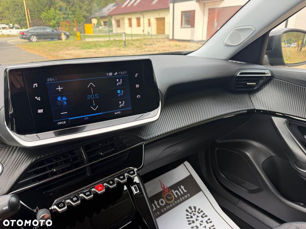 Peugeot 2008 1.2 PureTech Allure S&S - 31
