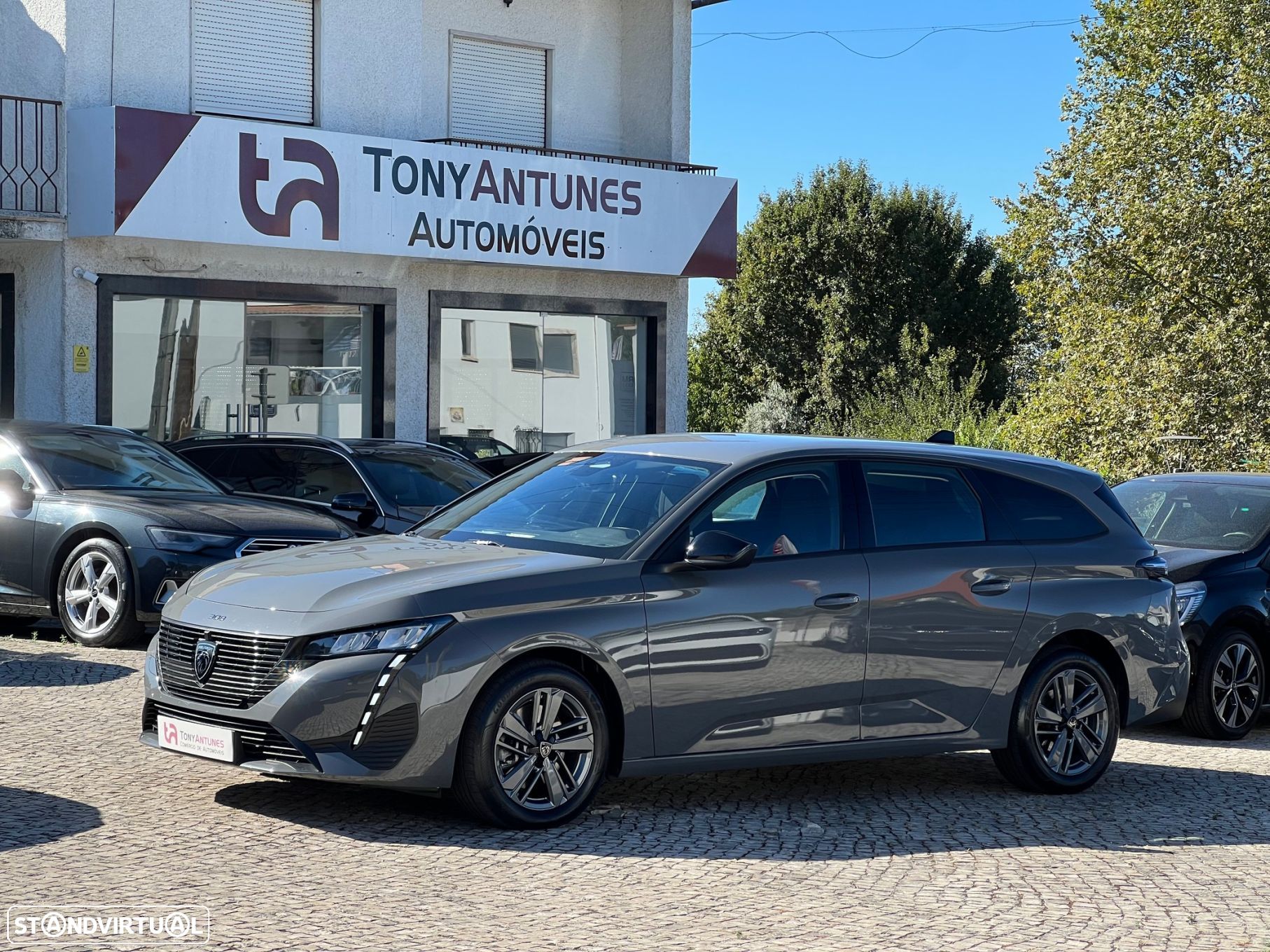 Peugeot 308 1.2 PureTech Allure EAT8 - 1
