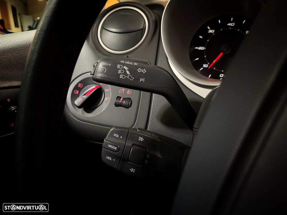 SEAT Ibiza SC 1.6 TDi Sport DPF - 15