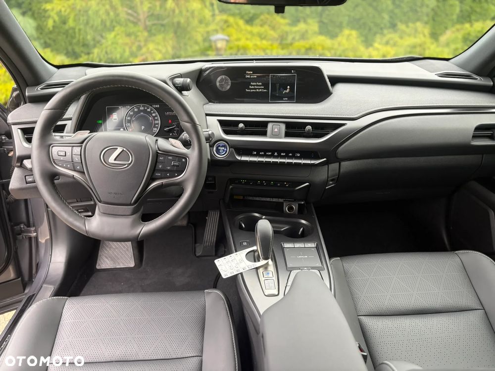 Lexus UX 300e 54.3 kWh Business Edition 2WD - 11