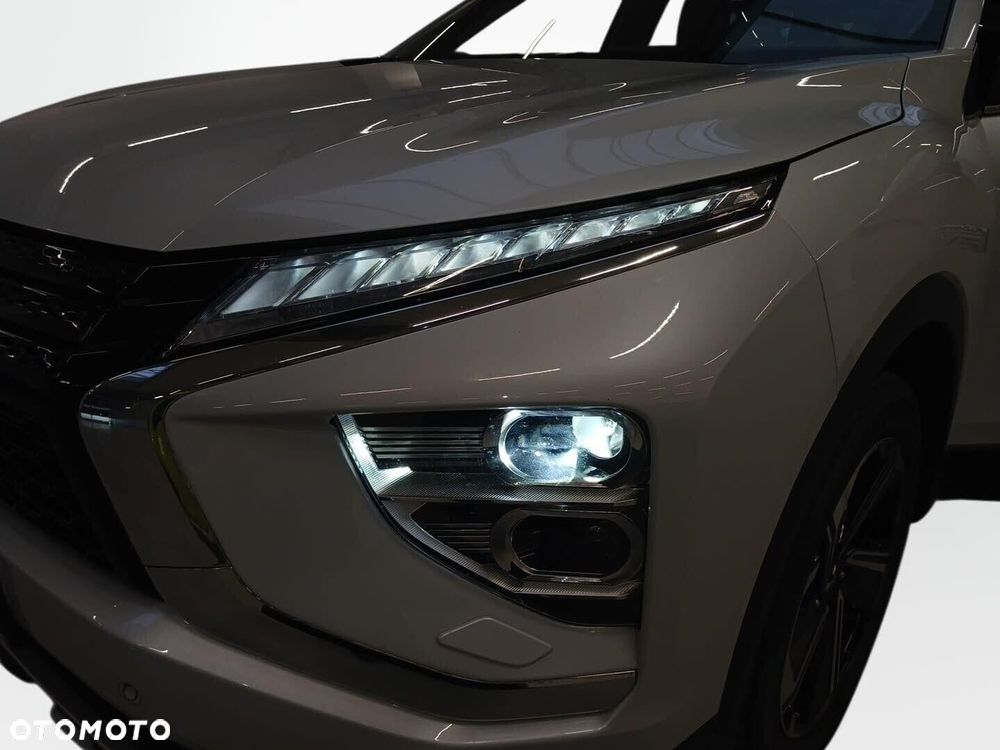 Mitsubishi Eclipse Cross - 10