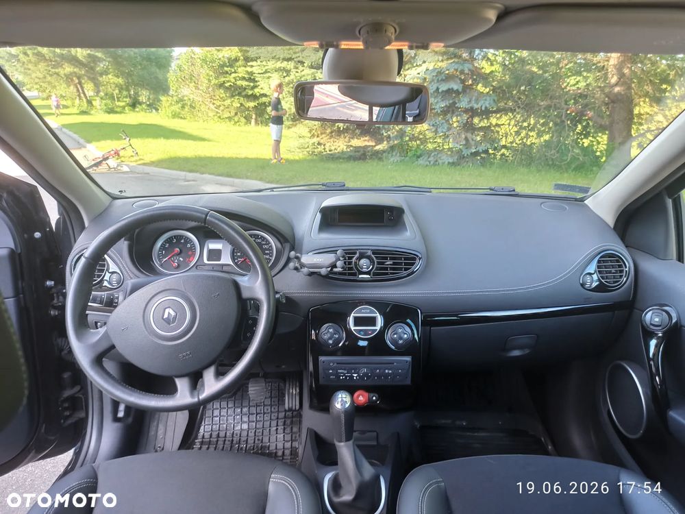 Renault Clio TCe 100 nightDay - 14