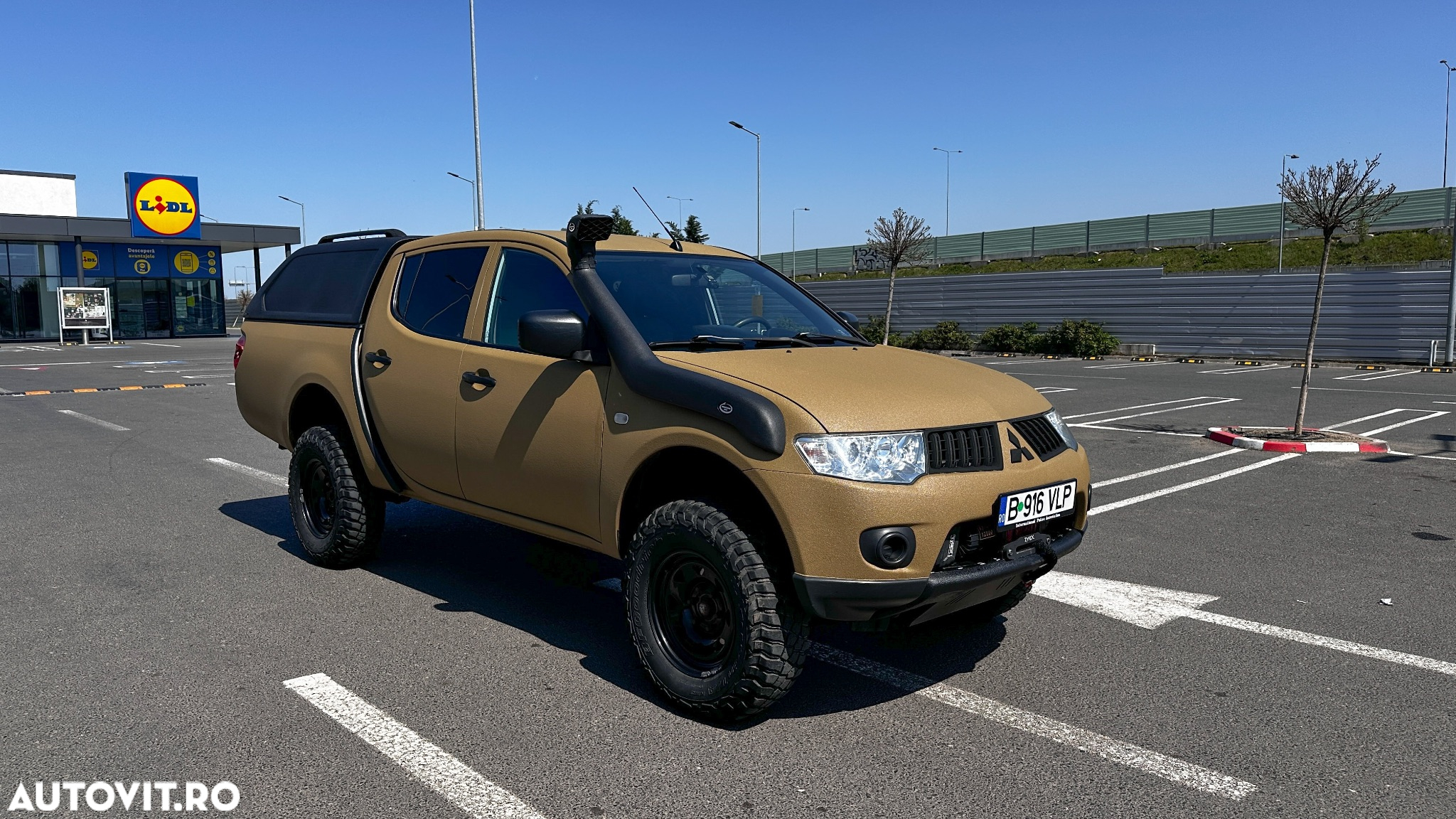 Mitsubishi L200 Double Cab 2.5 DI-D M/T Invite H80 - 12