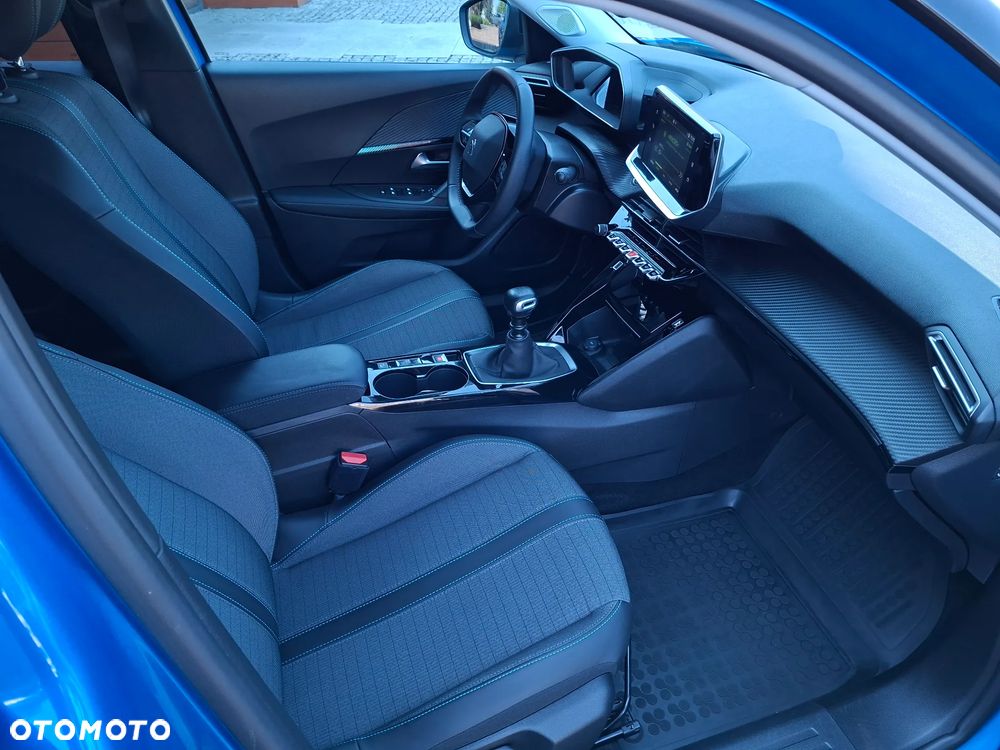 Peugeot 2008 PureTech 100 Allure S&S BVM6 - 20