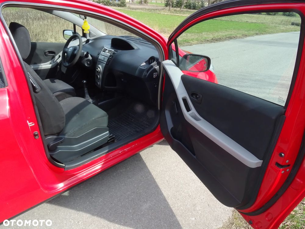 Toyota Yaris 1.0 Luna A/C - 8