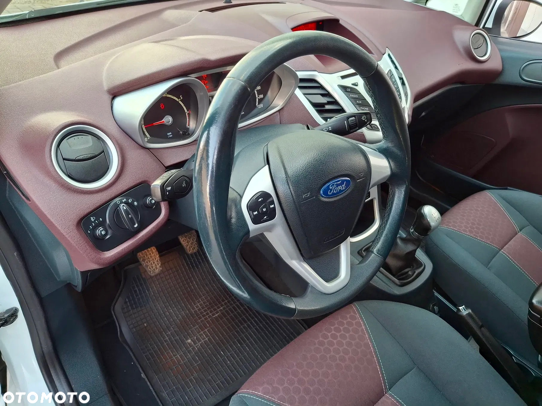 Ford Fiesta 1.4 Titanium - 18