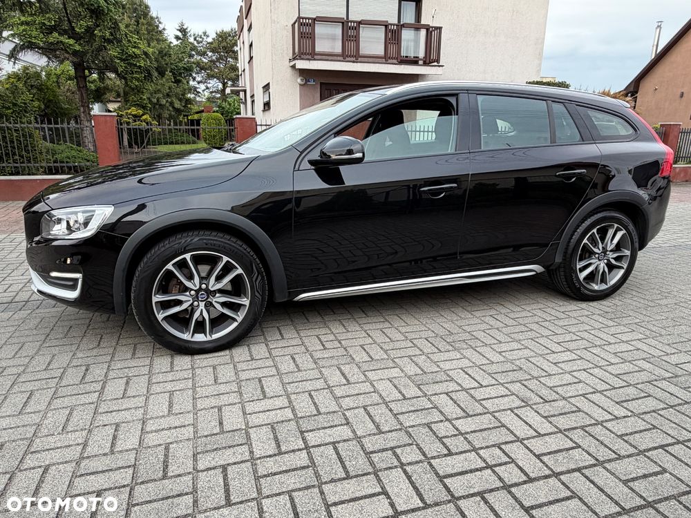 Volvo V60 Cross Country D3 Momentum - 3