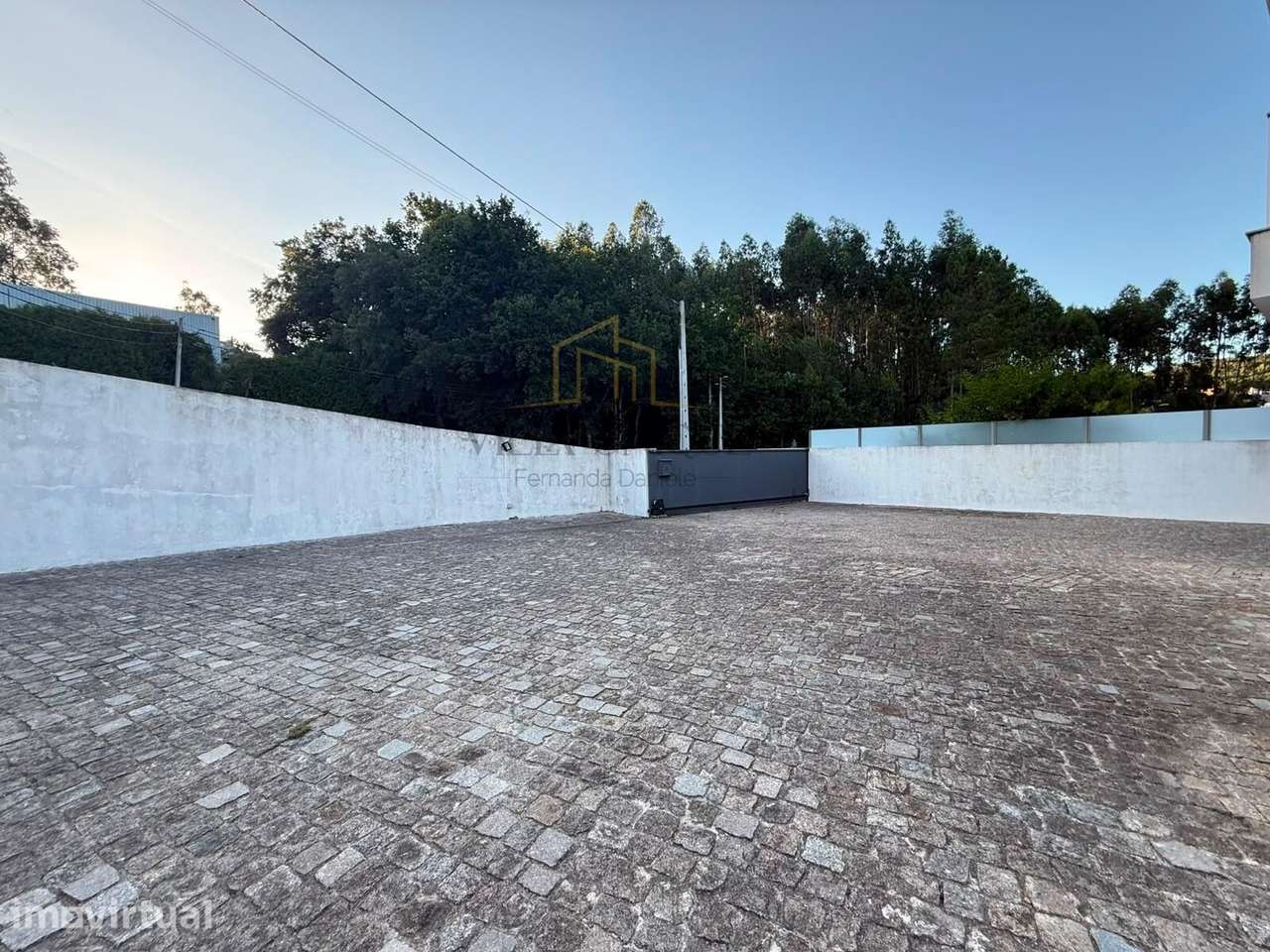 Moradia T4 Moderna com 3 Suítes em Terreno de 460m2 - Grande imagem: 5/32