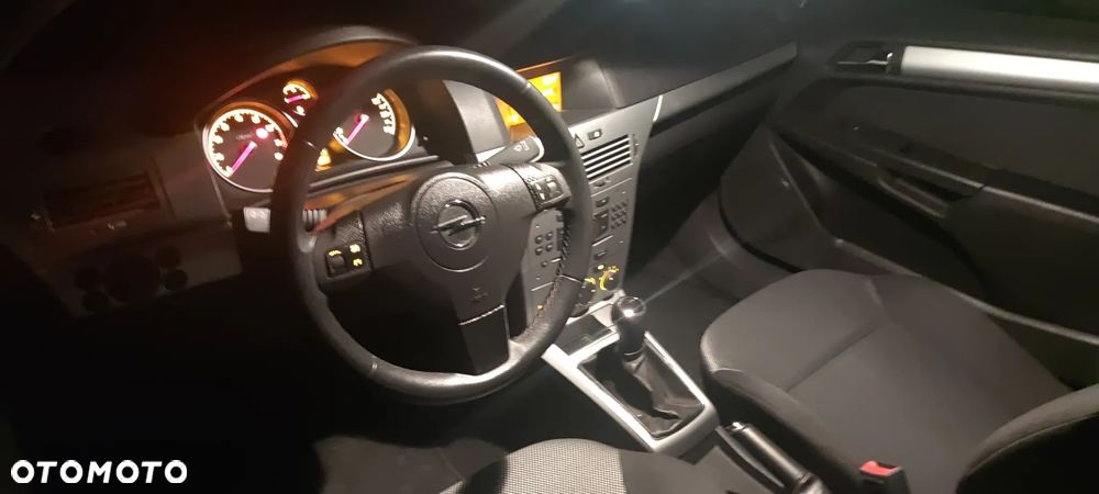 Opel Astra 1.4 Selection - 12