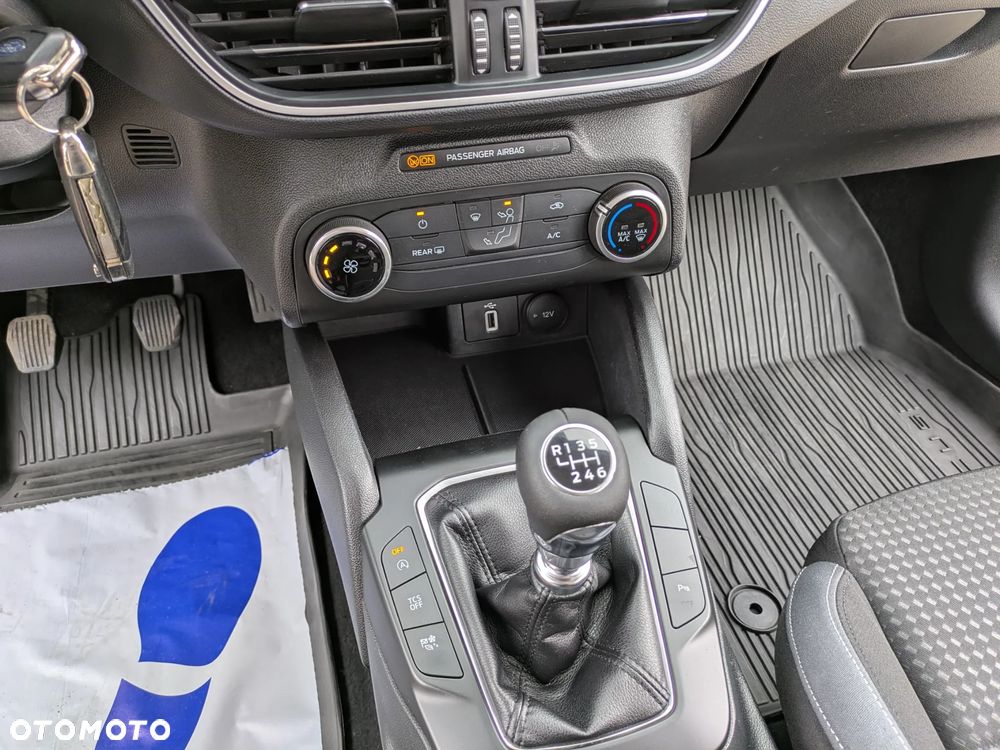 Ford Focus 1.5 EcoBlue Start-Stopp-System COOL&CONNECT - 35