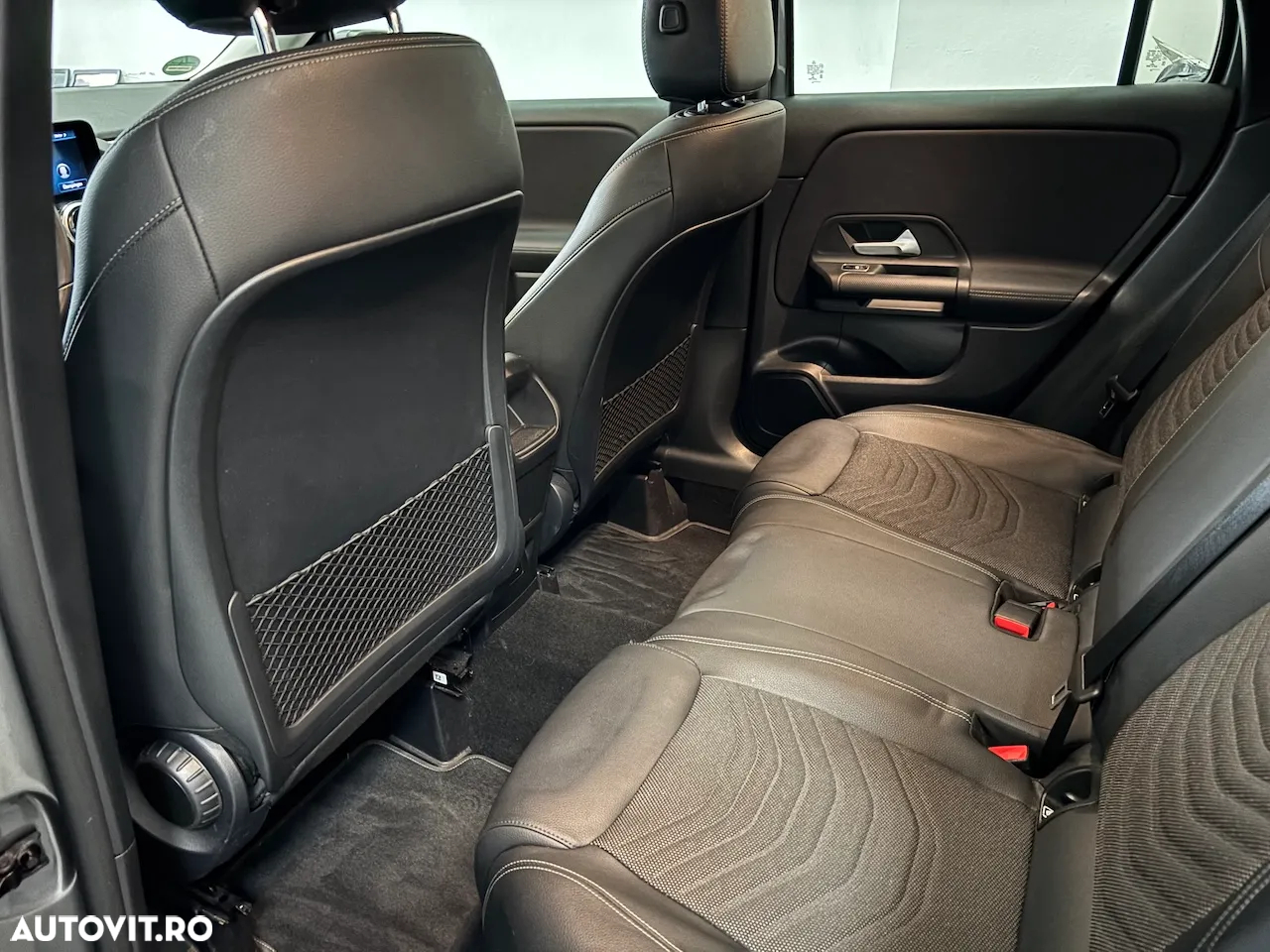 Mercedes-Benz GLA 180 d 8G-DCT Style - 19