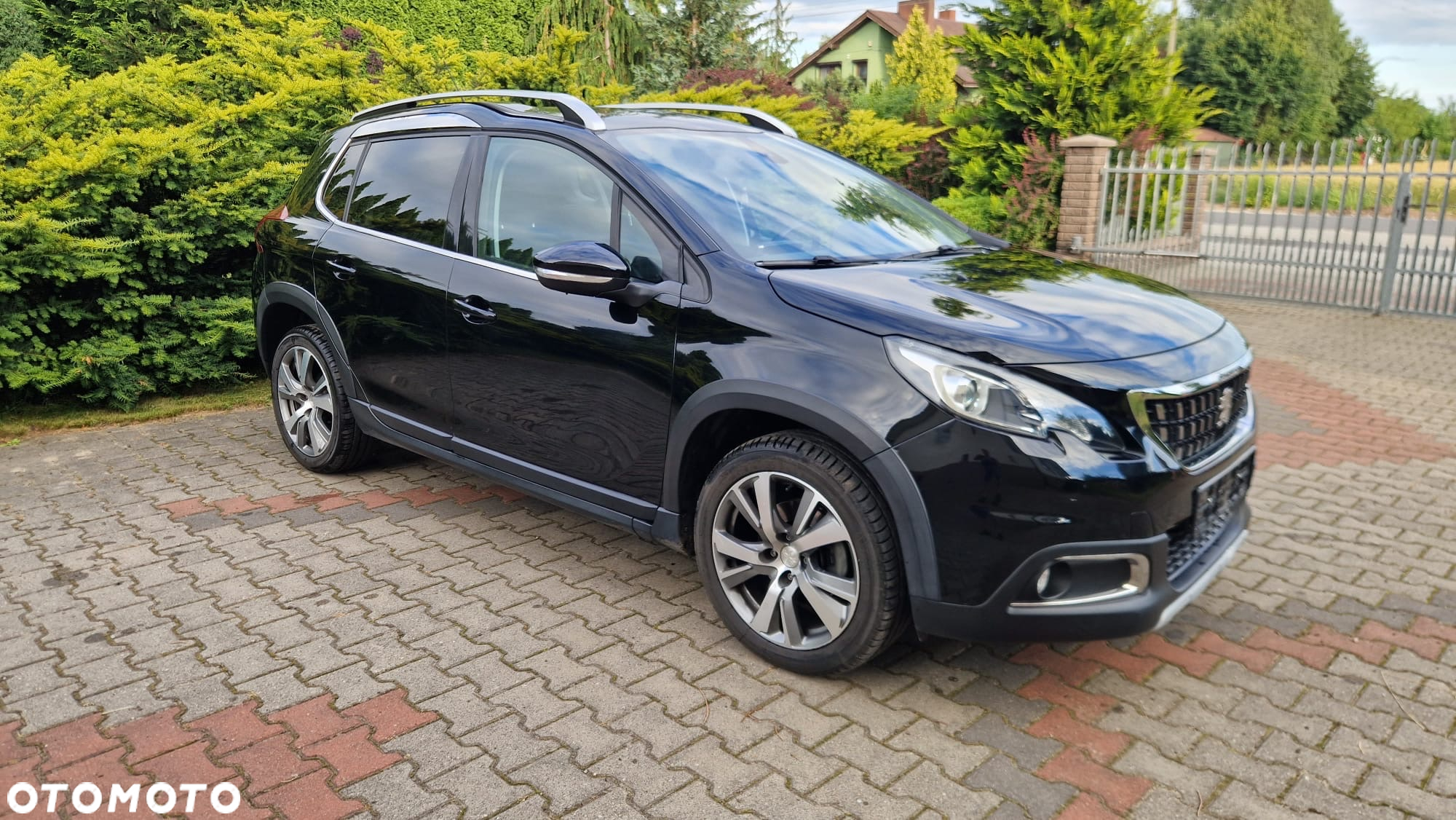 Peugeot 2008 1.2 Pure Tech GPF Allure S&S EAT6 - 8