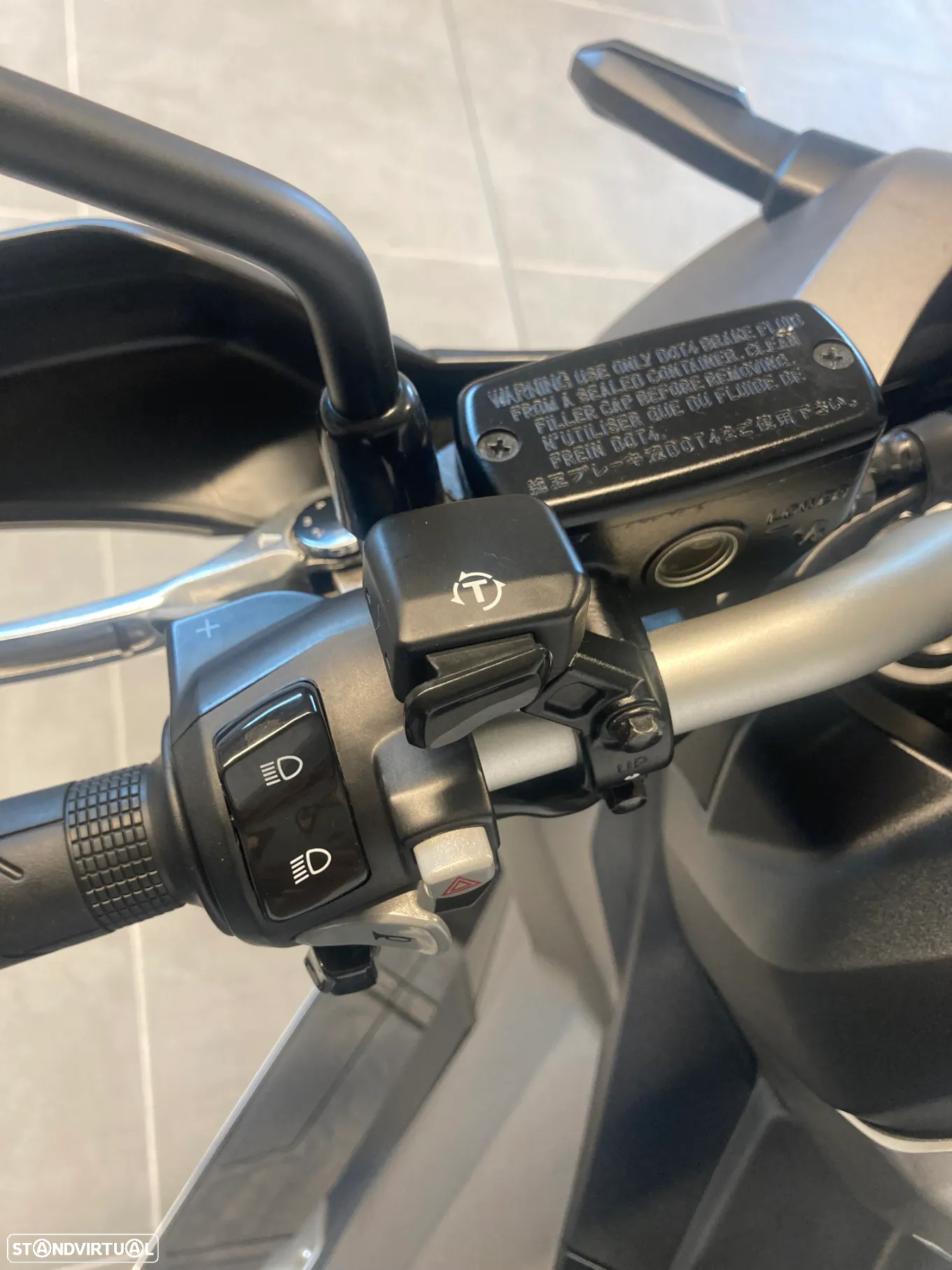 Honda X-ADV X-ADV750 - 6