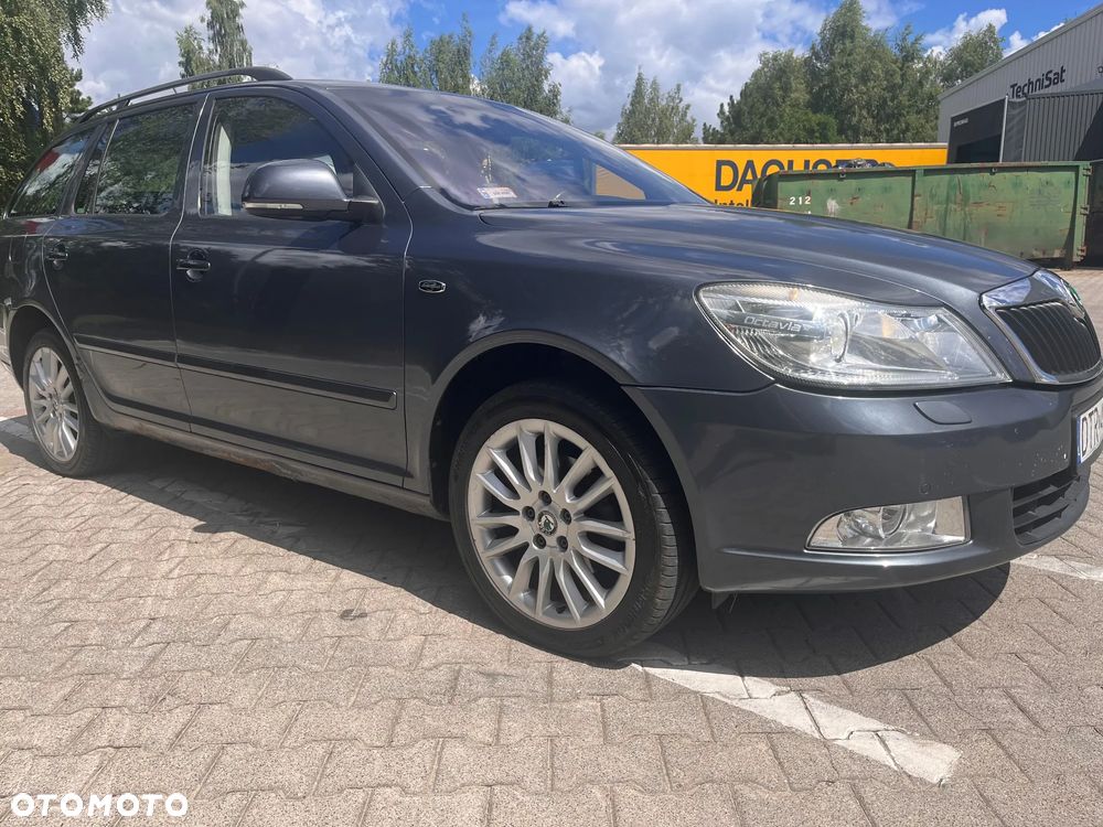 Skoda Octavia 2.0 TDI DPF Elegance DSG - 6