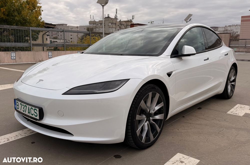 Tesla Model 3 Long Range AWD Premium - 6