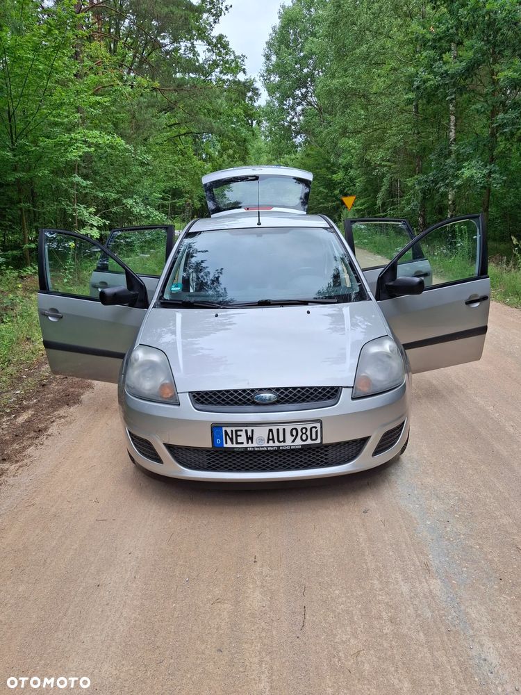 Ford Fiesta - 21